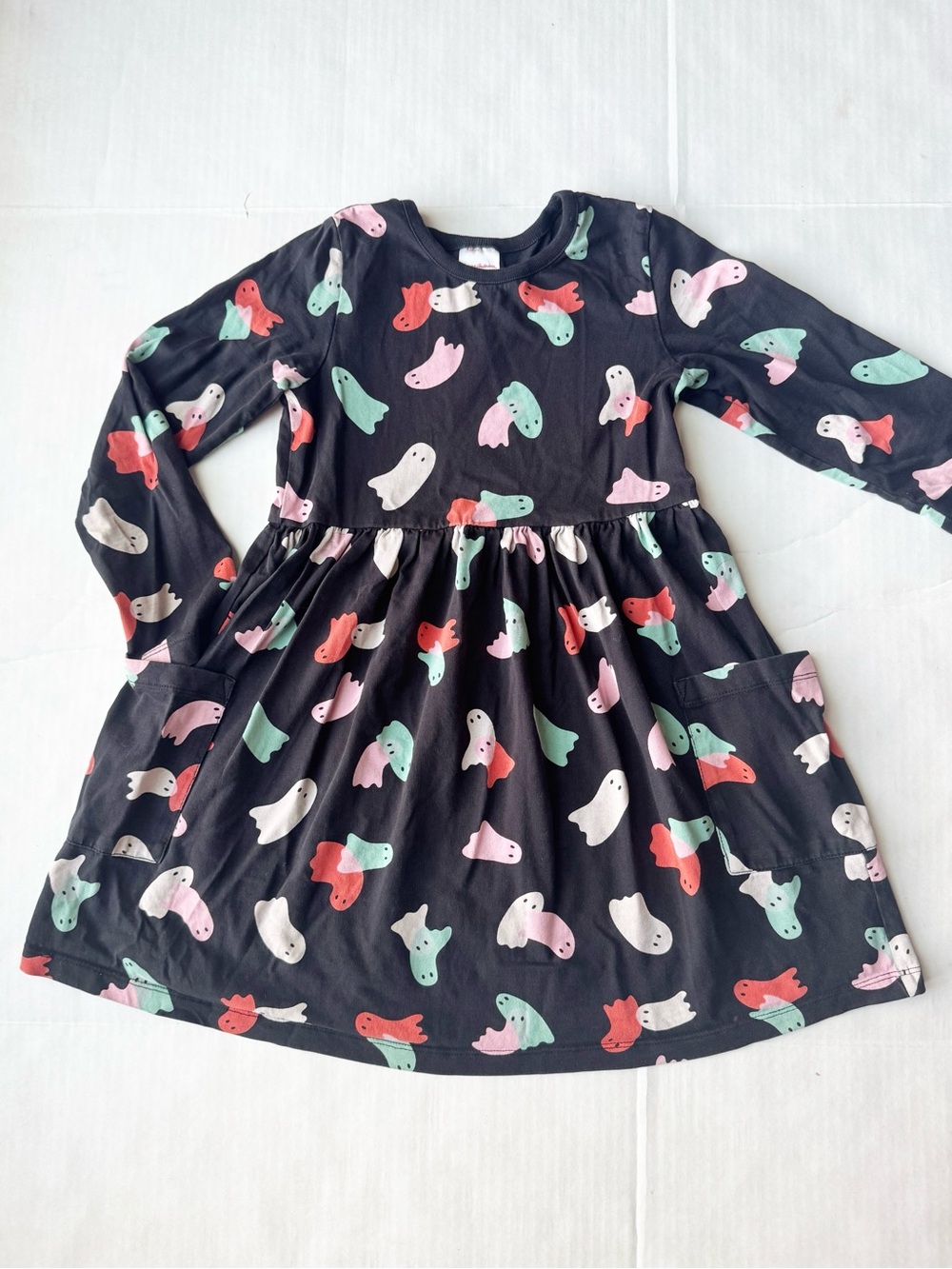 Hanna Andersson Long Sleeve Black Ghost Dress Size 6-7Y